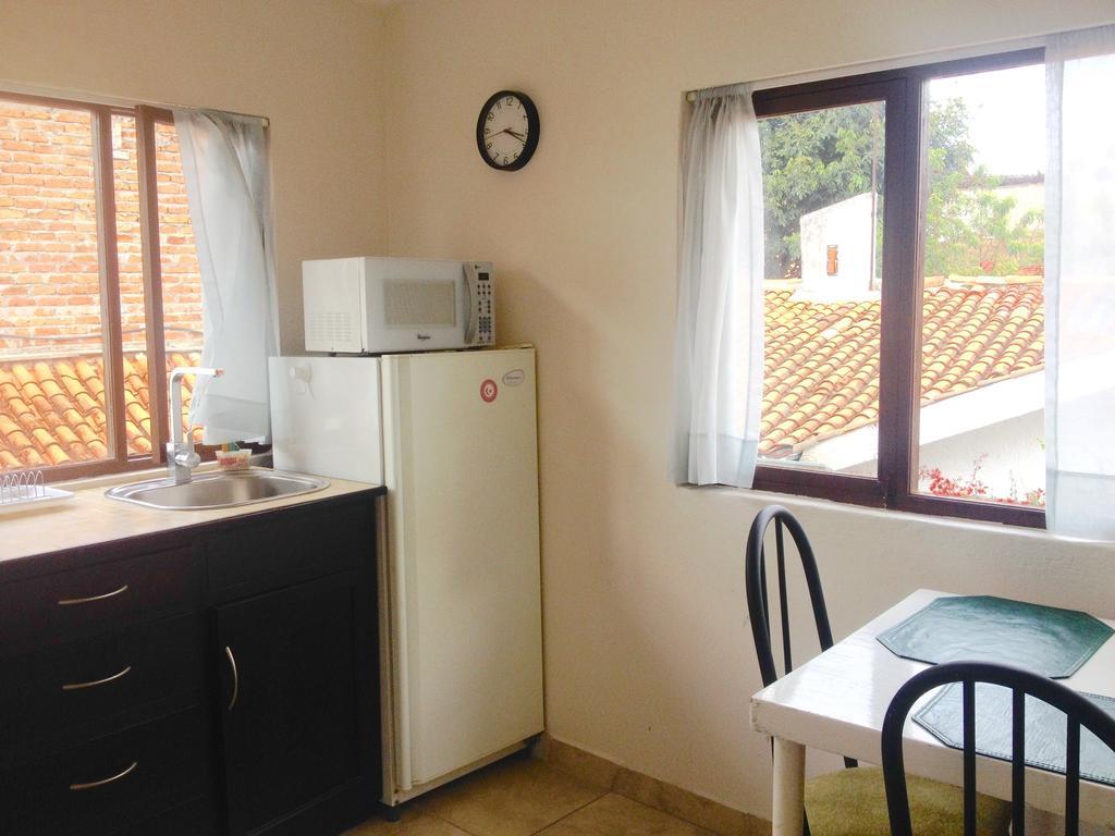 Casa Macondo Bed & Breakfast Cuenca Exterior photo