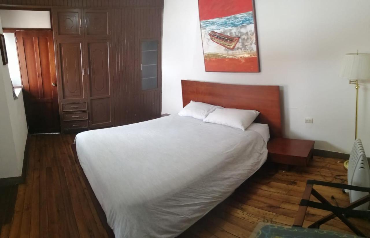 Casa Macondo Bed & Breakfast Cuenca Exterior photo